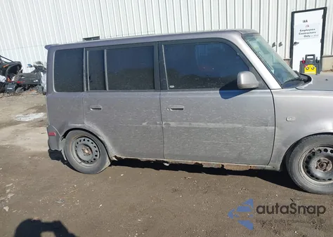 2004 Scion Xb из США, поврежденный, VIN JTLKT334540148042
